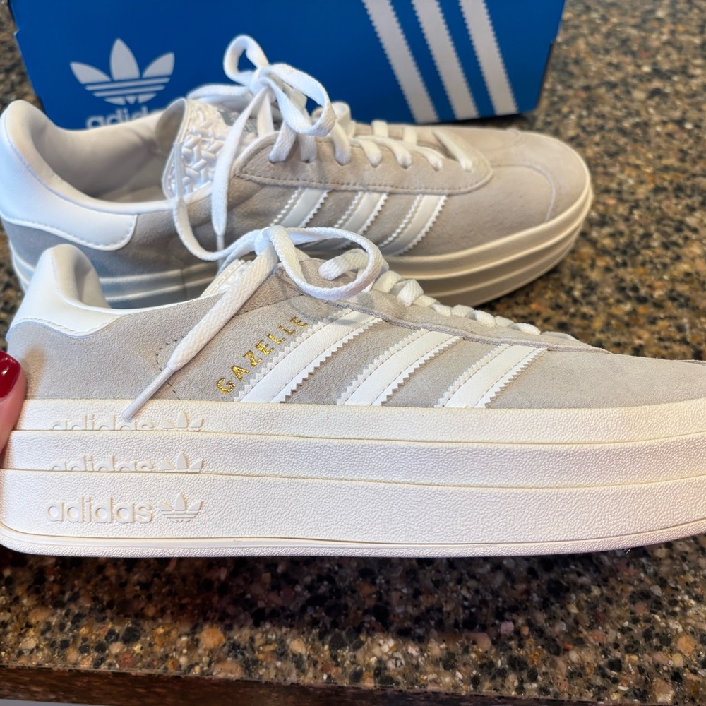 Gazelle hold women’s US 7.5